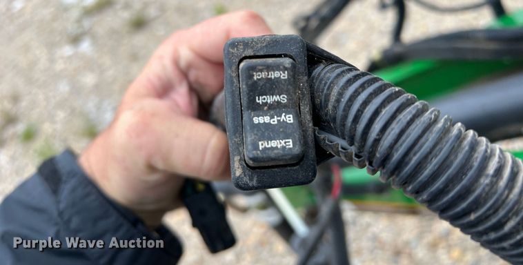 image for item DK7932 2013 John Deere 469  round baler