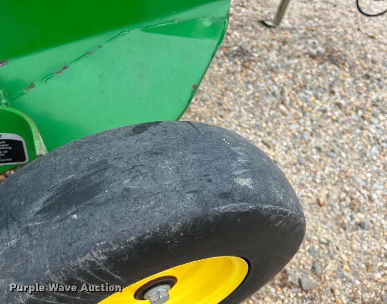 image for item DK7932 2013 John Deere 469  round baler