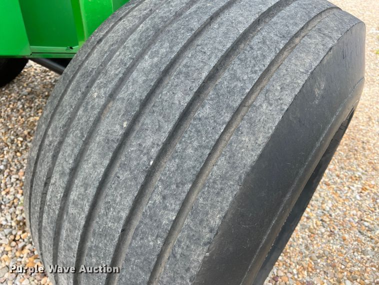 image for item DK7932 2013 John Deere 469  round baler