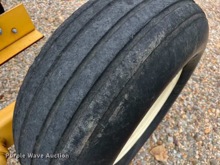 image for item DK7937 Tube Line HC7500T  hay conditioner