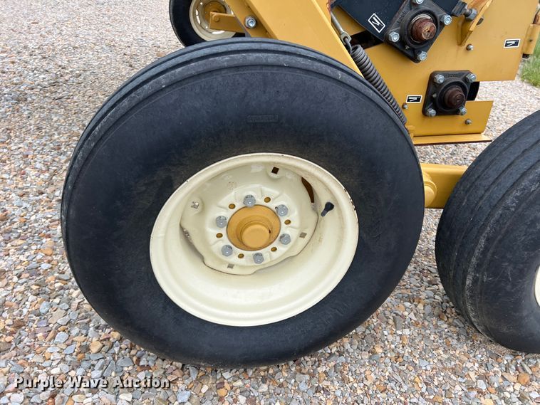 image for item DK7937 Tube Line HC7500T  hay conditioner