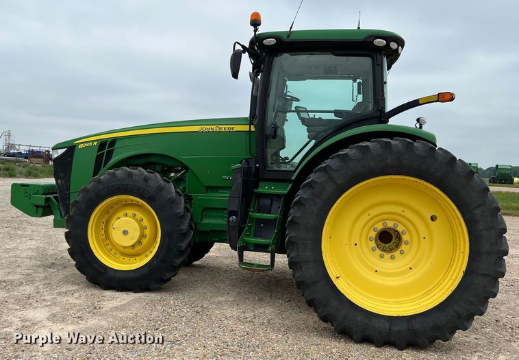 image for item DK7939 2017 John Deere 8245R  MFWD tractor