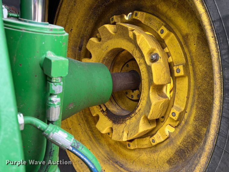 image for item DK7939 2017 John Deere 8245R  MFWD tractor