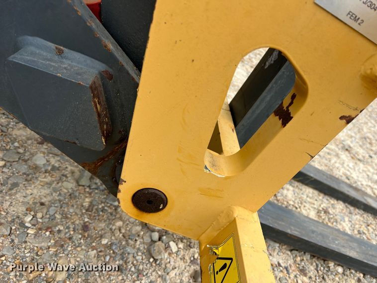 image for item DK7940 2016 John Deere 324K  wheel loader