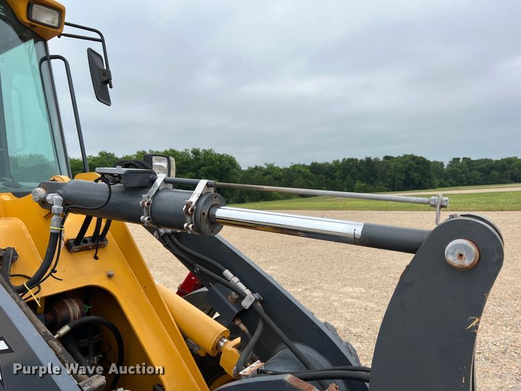 image for item DK7940 2016 John Deere 324K  wheel loader