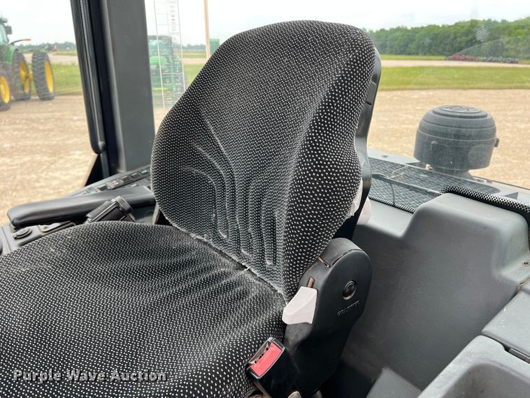 image for item DK7940 2016 John Deere 324K  wheel loader