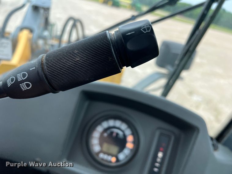 image for item DK7940 2016 John Deere 324K  wheel loader