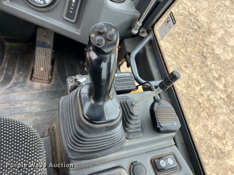 image for item DK7940 2016 John Deere 324K  wheel loader