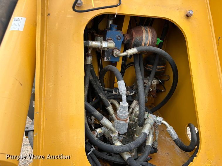 image for item DK7940 2016 John Deere 324K  wheel loader