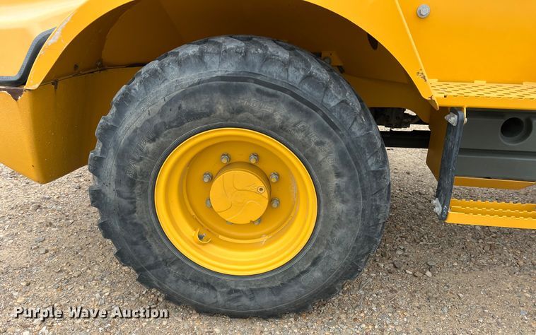 image for item DK7940 2016 John Deere 324K  wheel loader