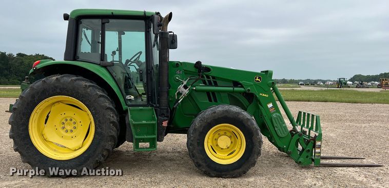 image for item DK7941 2015 John Deere 6105M  MFWD tractor