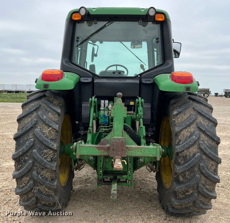 image for item DK7941 2015 John Deere 6105M  MFWD tractor