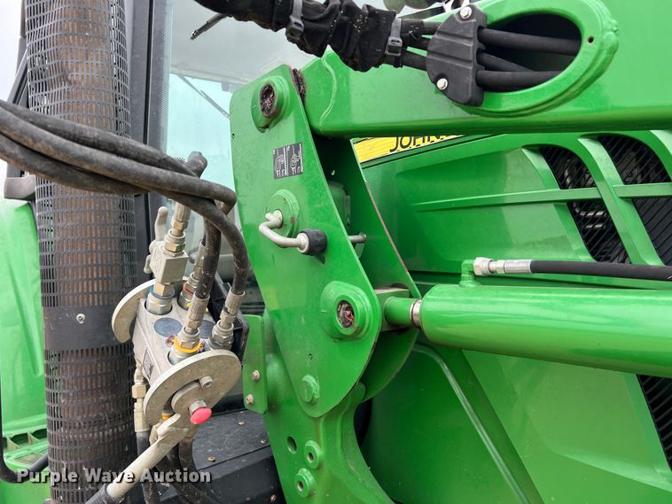 image for item DK7941 2015 John Deere 6105M  MFWD tractor