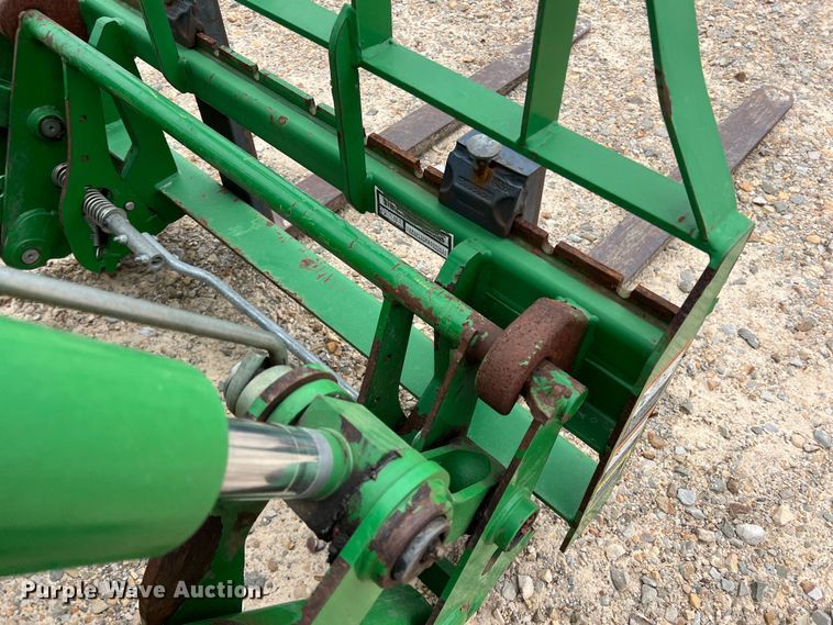 image for item DK7941 2015 John Deere 6105M  MFWD tractor