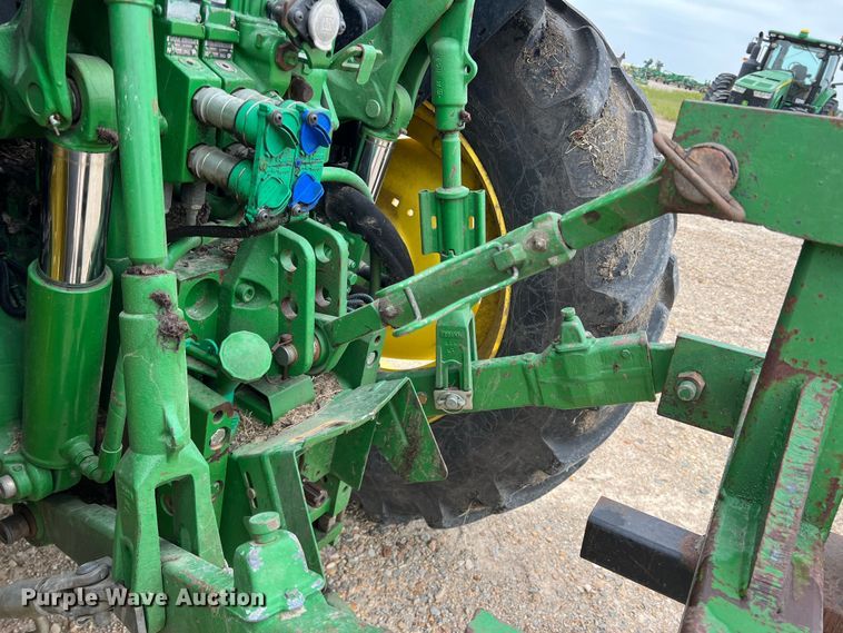 image for item DK7941 2015 John Deere 6105M  MFWD tractor