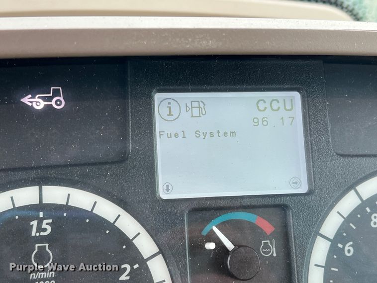 image for item DK7941 2015 John Deere 6105M  MFWD tractor