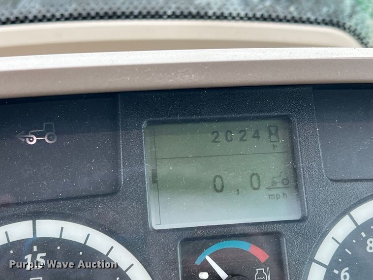 image for item DK7941 2015 John Deere 6105M  MFWD tractor