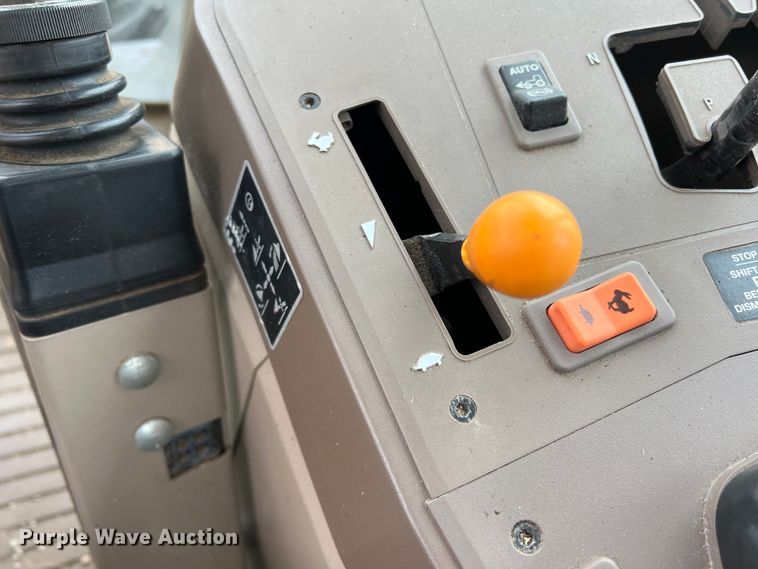 image for item DK7941 2015 John Deere 6105M  MFWD tractor