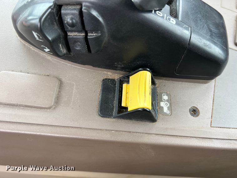 image for item DK7941 2015 John Deere 6105M  MFWD tractor