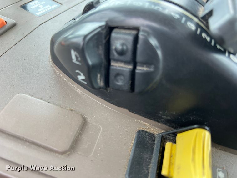 image for item DK7941 2015 John Deere 6105M  MFWD tractor