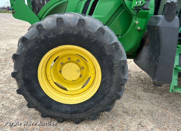 image for item DK7941 2015 John Deere 6105M  MFWD tractor