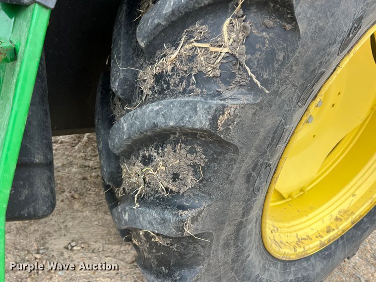 image for item DK7941 2015 John Deere 6105M  MFWD tractor