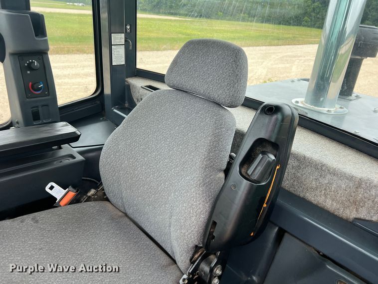 image for item DK7942 2014 John Deere 544K  high lift wheel loader