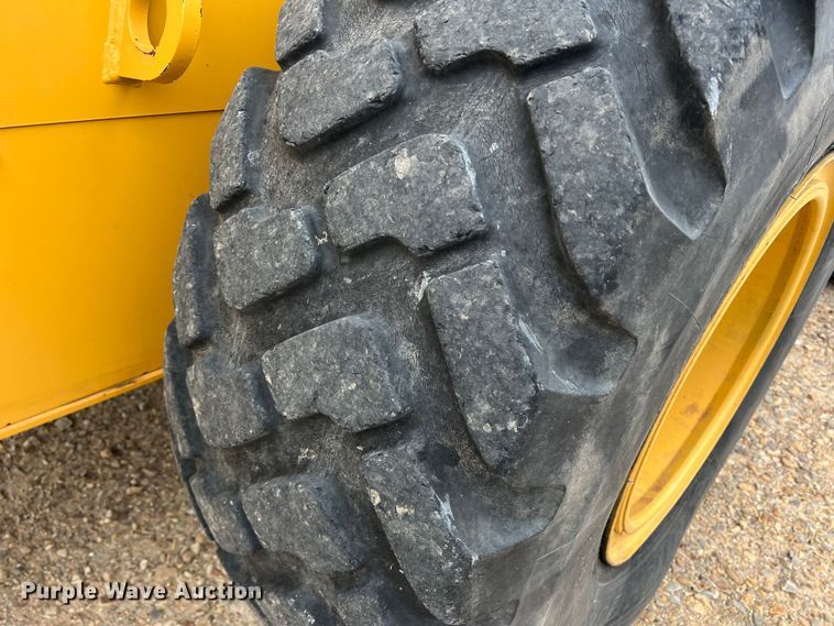 image for item DK7942 2014 John Deere 544K  high lift wheel loader