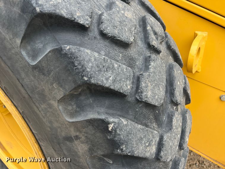 image for item DK7942 2014 John Deere 544K  high lift wheel loader