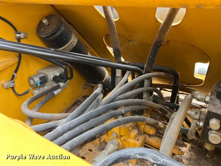 image for item DK7943 2012 John Deere 524K  wheel loader