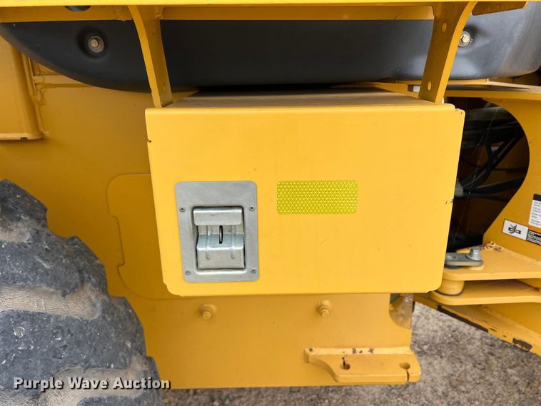 image for item DK7943 2012 John Deere 524K  wheel loader