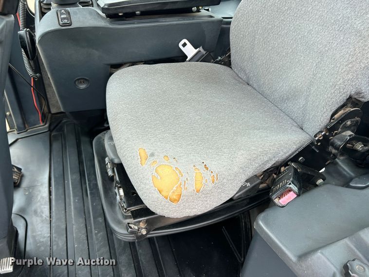 image for item DK7943 2012 John Deere 524K  wheel loader