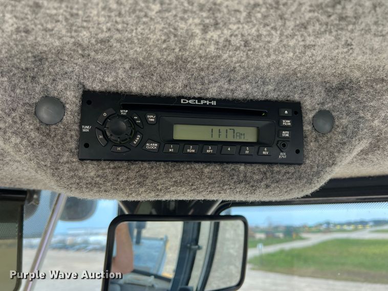 image for item DK7943 2012 John Deere 524K  wheel loader