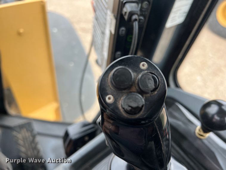 image for item DK7943 2012 John Deere 524K  wheel loader