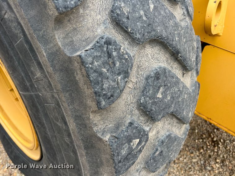 image for item DK7943 2012 John Deere 524K  wheel loader