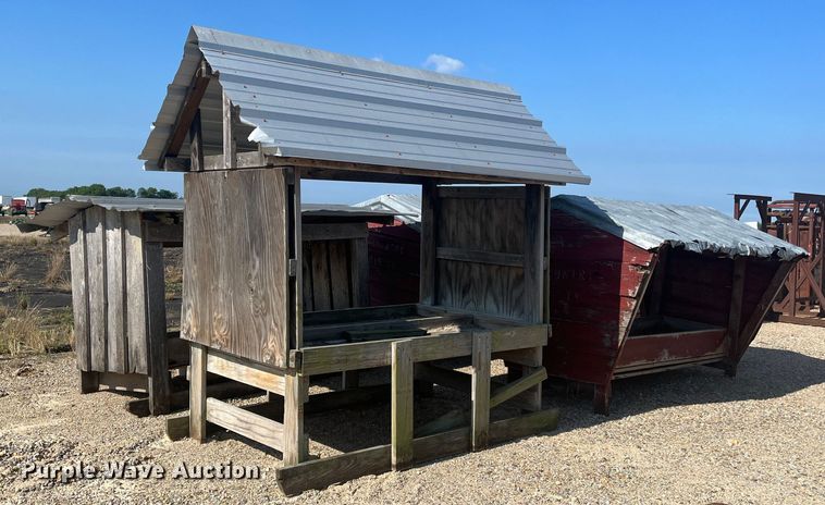 image for item DK7948 (5) livestock feeders