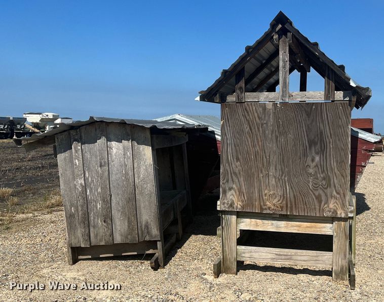 image for item DK7948 (5) livestock feeders