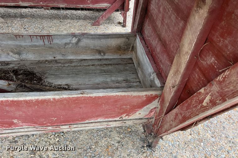 image for item DK7948 (5) livestock feeders