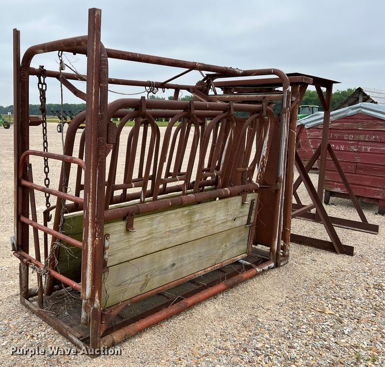 image for item DK7949 Livestock equipment