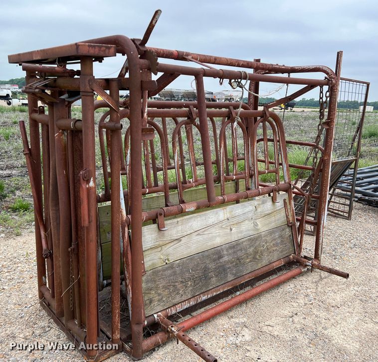 image for item DK7949 Livestock equipment