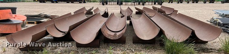 image for item DK7950 (11) feed troughs