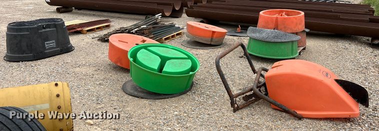 image for item DK7951 Livestock equipment