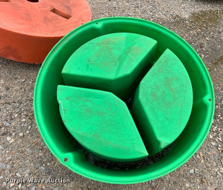 image for item DK7951 Livestock equipment