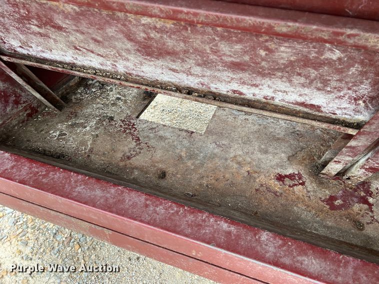 image for item DK7953 Creep feeder