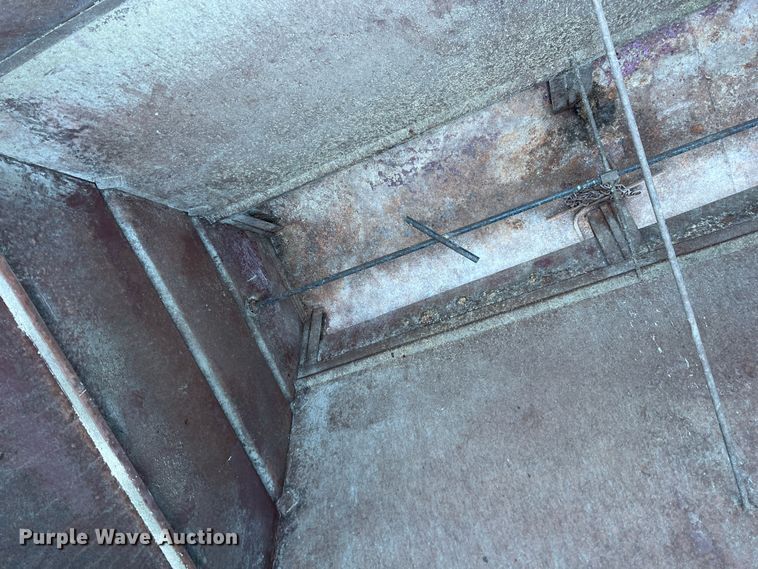 image for item DK7953 Creep feeder