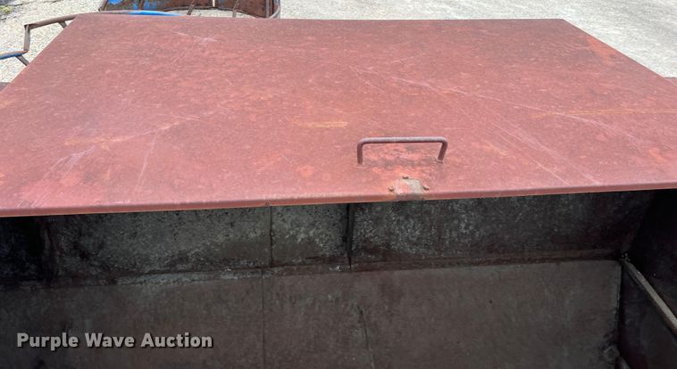 image for item DK7953 Creep feeder