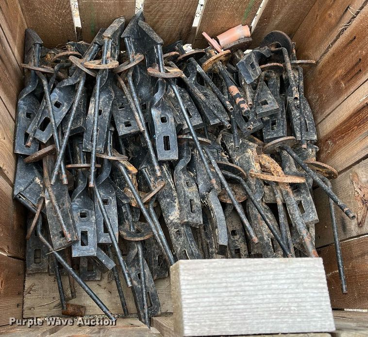 image for item DK7957 Approximately 72 shanks