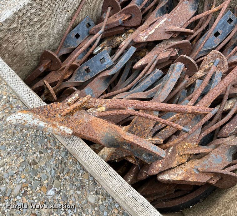 image for item DK7957 Approximately 72 shanks