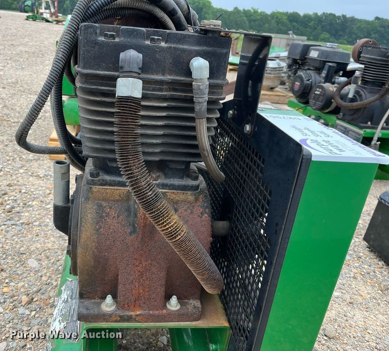 image for item DK7961 John Deere AC2-8GH  air compressor