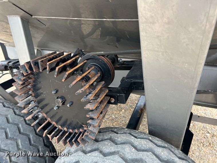 image for item DK7964 Adams  spreader